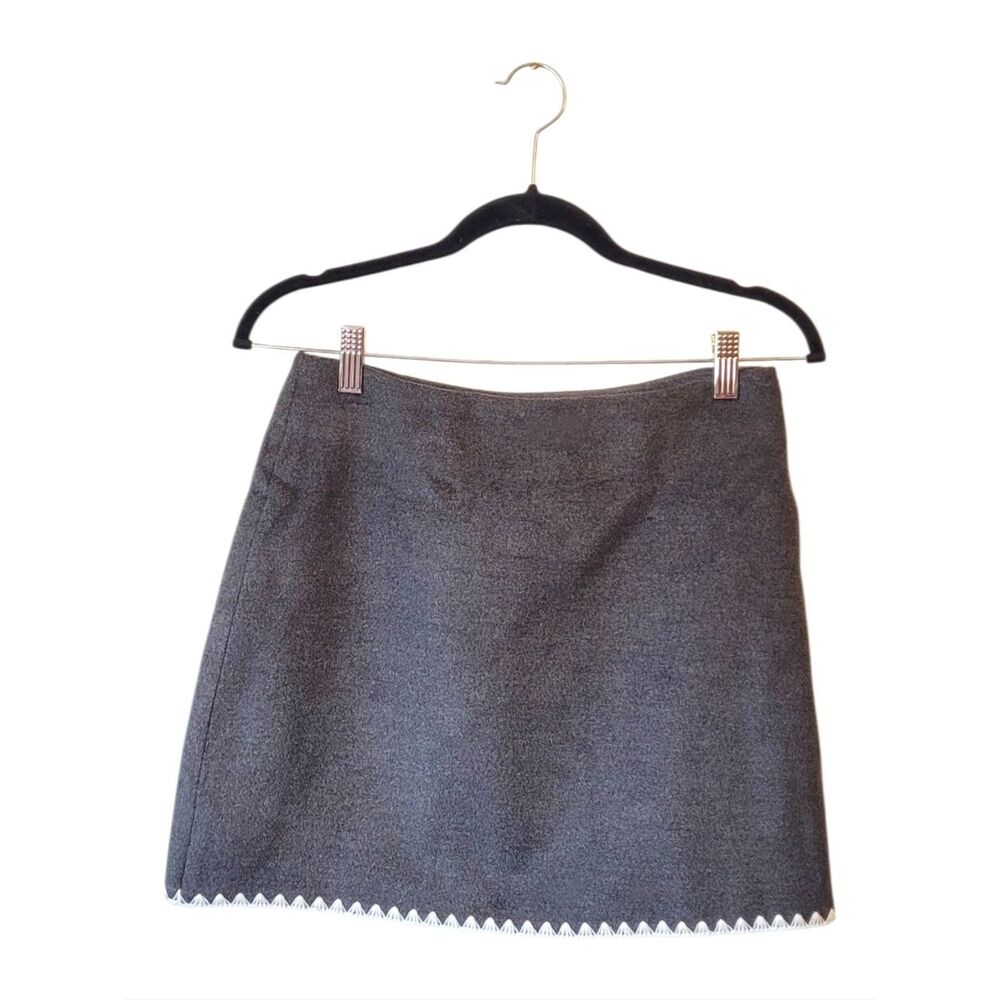 Commense Classic Gray A-Line Mini Skirt with White Trim Women's Size S